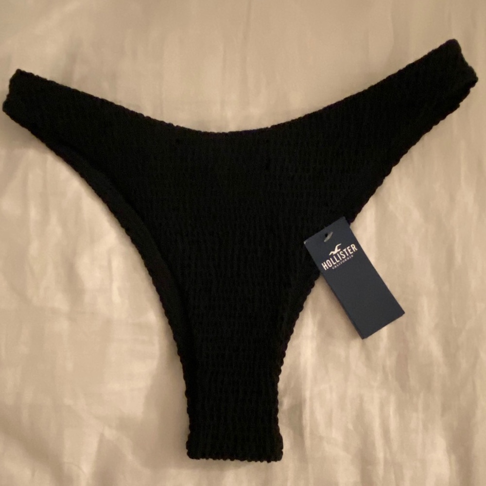 ❤️ cutest hollister black swim bottoms NWT SOLD